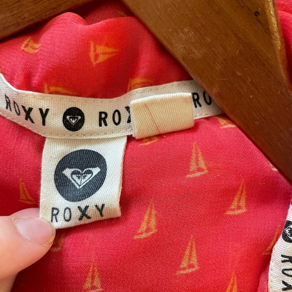 Roxy Sheer Tank Top Button Up Collared Blouse Size Medium - Picture 8 of 10